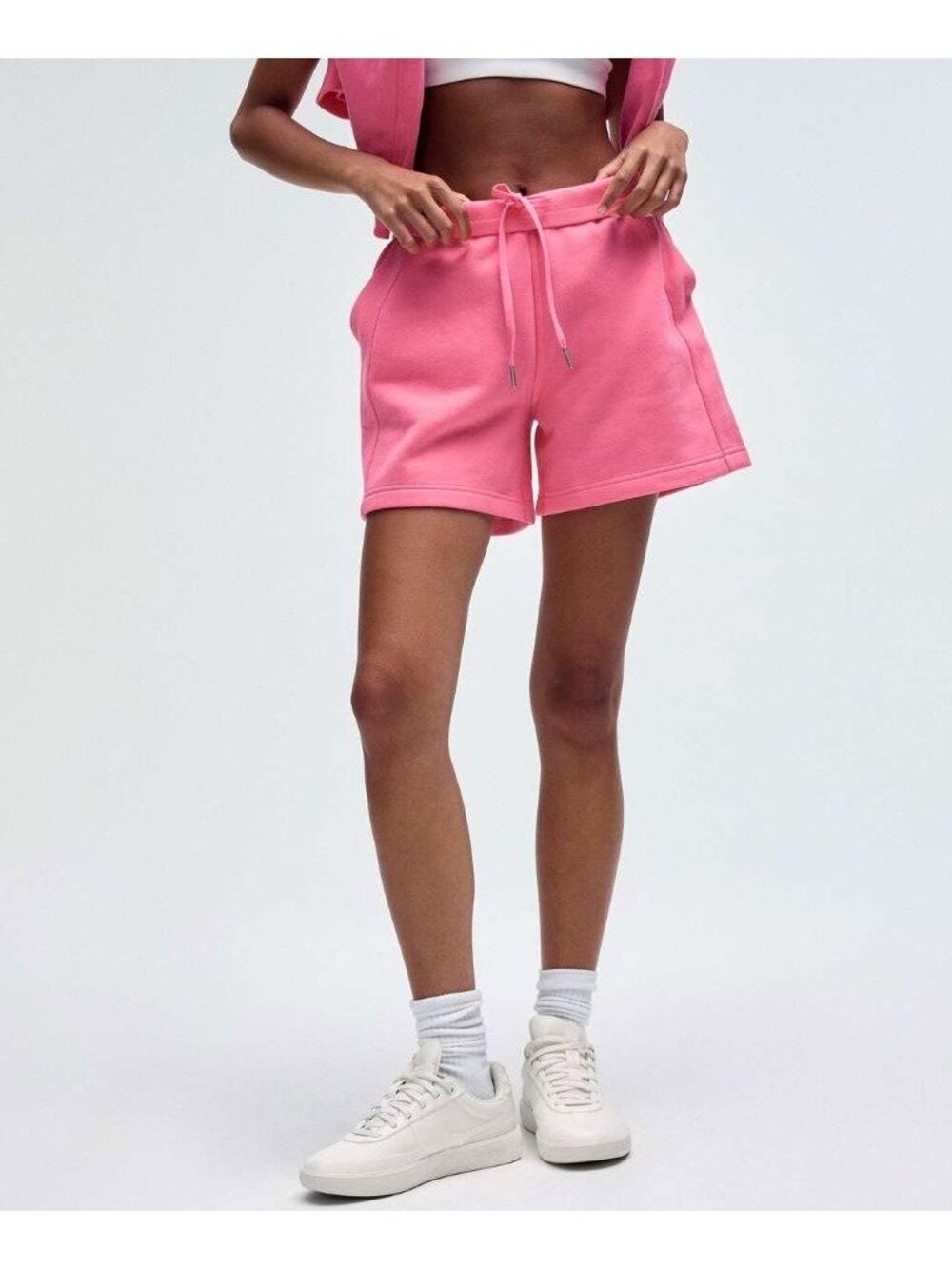 NWT Lululemon Scuba High-Rise Short 5"Sakura Pink SIZE 6
